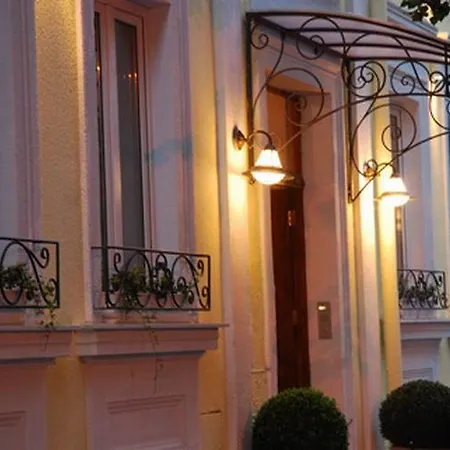 Kalemegdan Guest house 4*